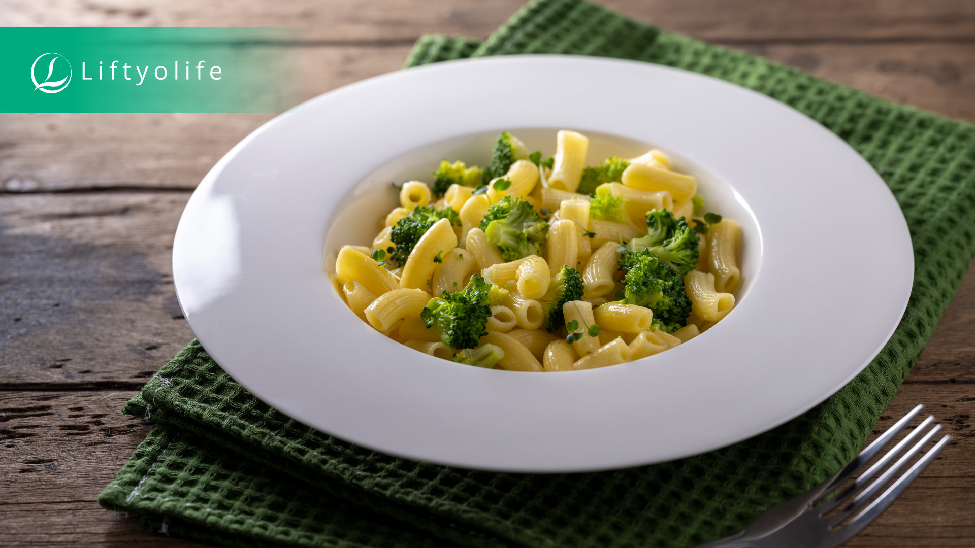 Broccoli parmesan pasta